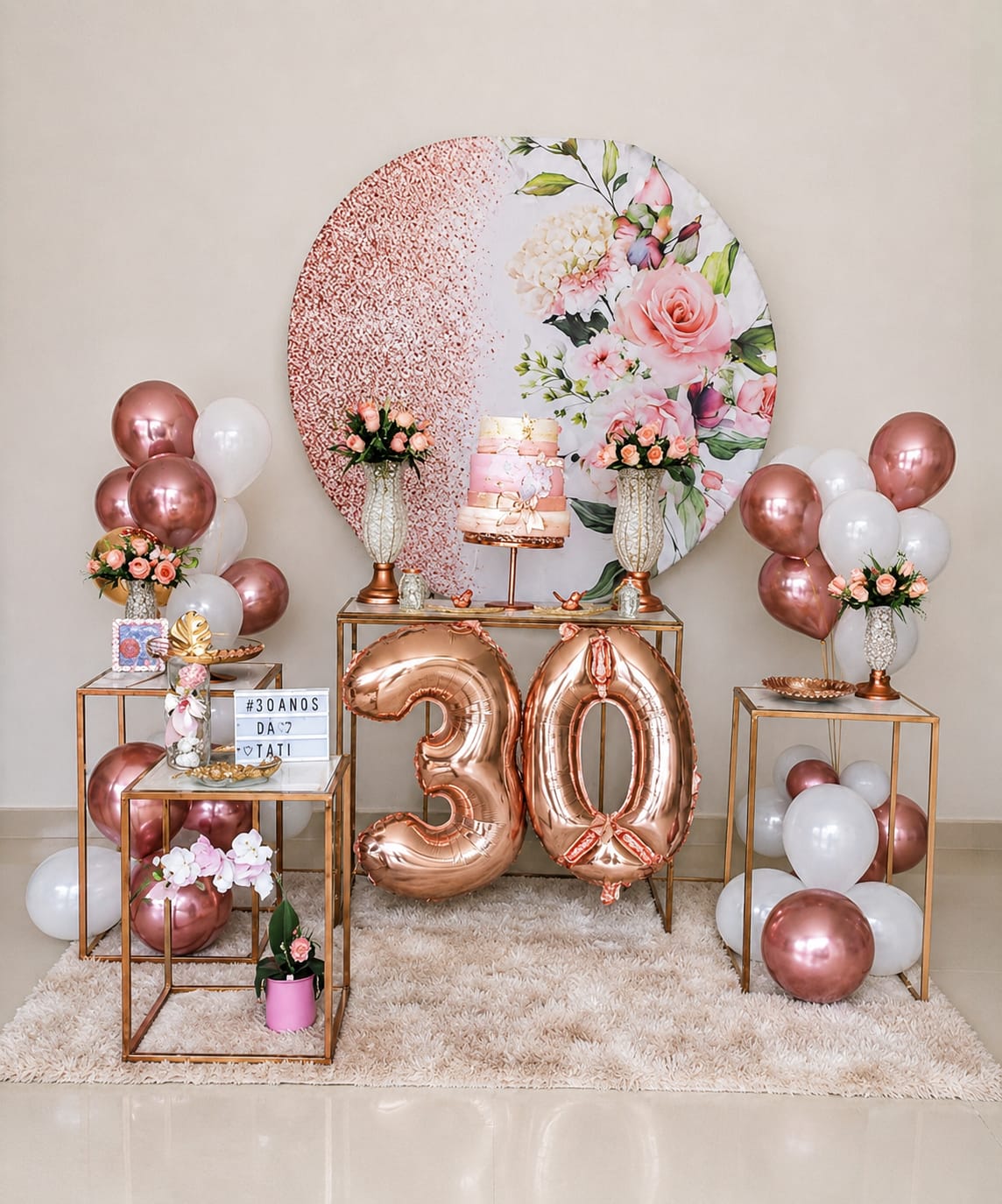 Decoração floral para aniversário de 30 anos